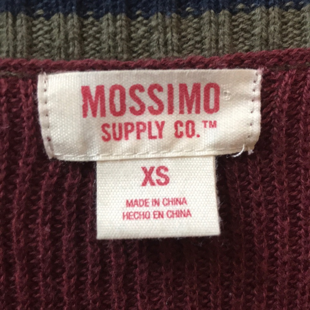Maroon Cardigan 🌺 - Picture 4 of 4